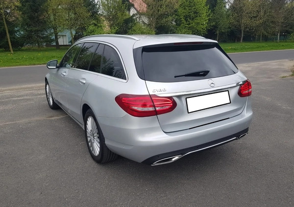 Mercedes-Benz Klasa C cena 96900 przebieg: 99800, rok produkcji 2017 z Wrocław małe 497